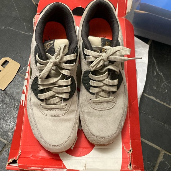 Women’s air max 90 suede!!! - Picture 1 of 4